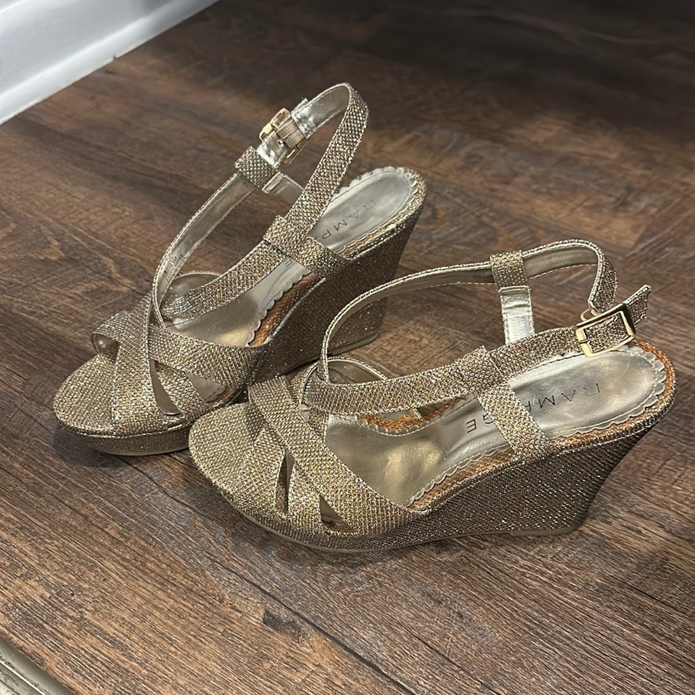 Rampage Gold wedges